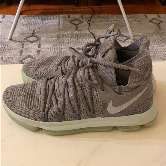 Nike KD 10 Cool Grey Igloo - Picture 1 of 6